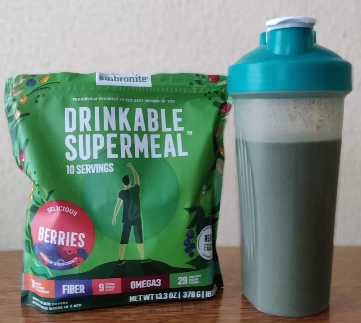 Complete Meal Shake Berries